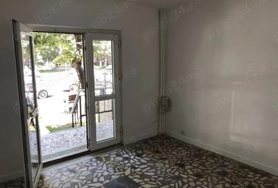 Spațiu comercial, de 13 mp, în Central - 10