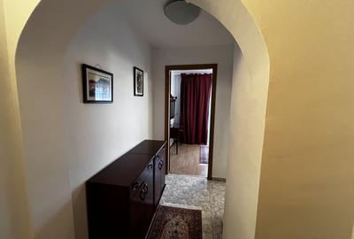 Apartament cu 3 camere semidecomandat, mobilat în P-ța Victoriei - 17