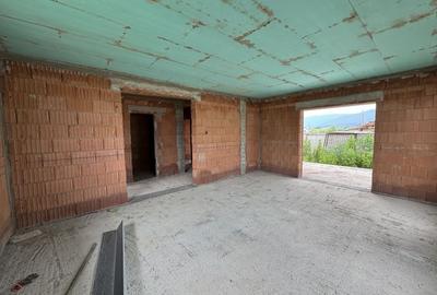 Casă individuală pe parter în Cristian - 500 mp teren - 5