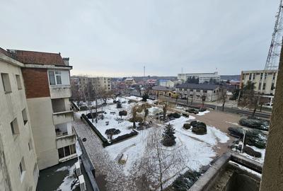 Apartament 3 camere, Ultracentral, Costesti - 4