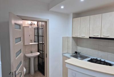 Garsoniera Piata Unirii, bloc stradal cu CENTRALA, mobilata si utilata modern - 8