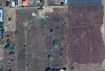 Teren Construcții intravilan de 2472 mp, în Vânători - 1