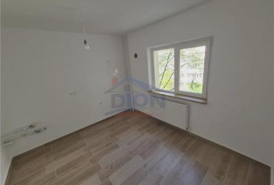 Apartament cu 3 camere decomandat în Nerva Traian - 4