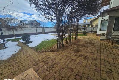 Casă cu 8 camere cu Teren 595 Mp în Târgșoru Vechi - 19