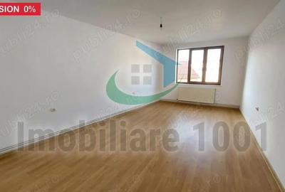 Casă cu 6 camere cu Teren 200 Mp în Central