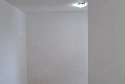 Proprietar vand garsoniera zona Tesatura Jumbo