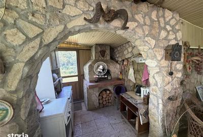 Casă cu 2 camere cu Teren 850 Mp în Bârnova - 10