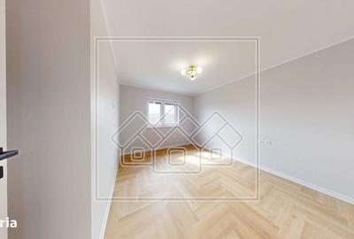 Casă cu 4 camere în Central - 1