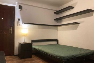 Garsonieră semidecomandată, mobilată în P-ța Universității - 1