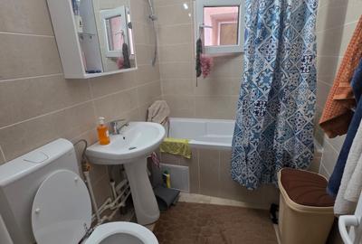 Apartament cu 3 camere decomandat în Calarași 4 - 4