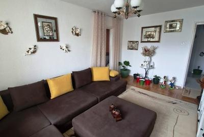 Apartament cu 3 camere semidecomandat în Titan - 13