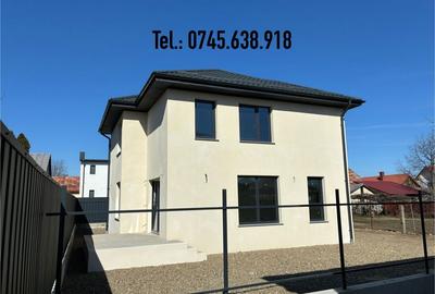 Casă cu 4 camere cu Teren 250 Mp în Central - 5