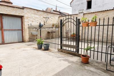 Casă cu 4 camere cu Teren 300 Mp în Central - 4