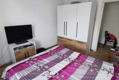 Apartament cu 2 camere decomandat în 1848