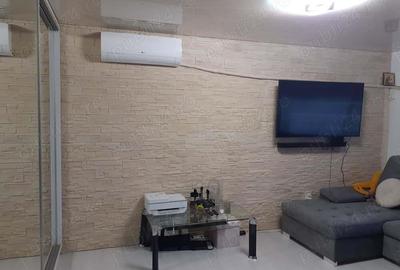 Vanzare Apartament 3 cam. cf. dec., etaj 3, mobilat si utilat lux sau nemobilat, zona Progresul Vanzare Apartament 3 cam. cf. dec., etaj 3, mobilat si utilat lux sau nemobilat, zona Progresul - 2