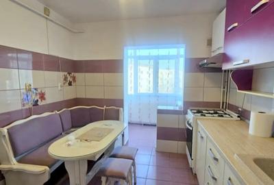 Apartament cu 2 camere decomandat în Nicolina - 3
