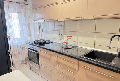 Apartament modern 3 camere balcon si pivnita zona Vasile Aaron - 9