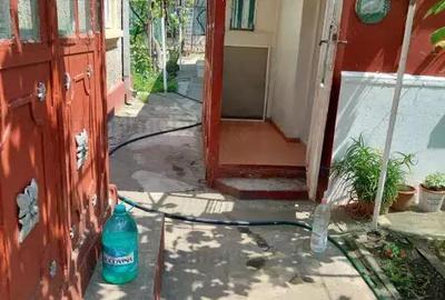 Dorobantilor Casa 4 camere 2 corpuri Teren=400 mp front stradal de 10m Dorobantilor Casa 4 camere 2 corpuri Teren=400 mp front stradal de 10m - 3