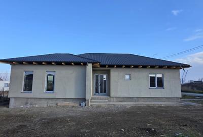 Casă cu 3 camere în Agigea - 8