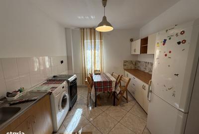 Apartament cu 2 camere semidecomandat, mobilat în Central