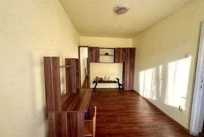 Apartament cu 2 camere | Pia?a Doina - 3