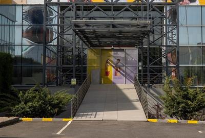 Spatiu comercial, 2300mp utili de inchiriat-cladirea Cubo - 2