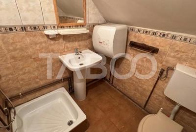 Casa de vanzare 6 camere loc de relaxare garaj teren 669 mp Cornatel - 16