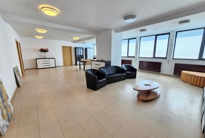Apartament cu 2 camere semidecomandat, mobilat în Tineretului