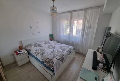 Compozitori-apartament 3 camere decomandat Compozitori-apartament 3 camere decomandat - 4