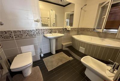 Apartament cu 5 camere decomandat în Central - 10