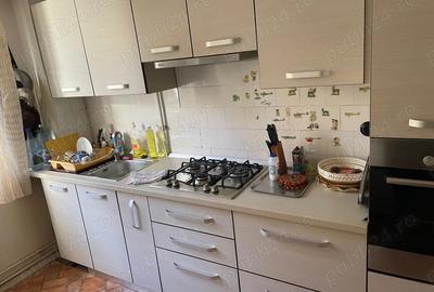 Apartament cu 3 camere decomandat în Central - 3