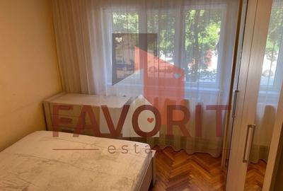 Etaj 1 . Decomandat. Zona Lipovei - 7