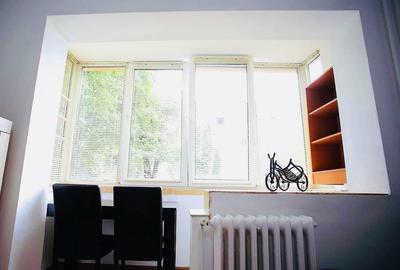Apartament cu 3 camere semidecomandat în Central - 2