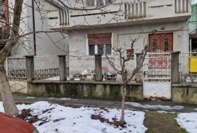Casă individuală cu 3 camere cu Teren 160 Mp în Girocului - 1