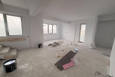 Apartament cu 4 camere decomandat în Drumul Taberei - 17
