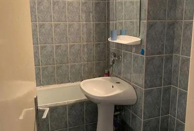 Garsonieră decomandată în UMT