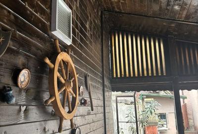 Casă cu 4 camere în Central - 2