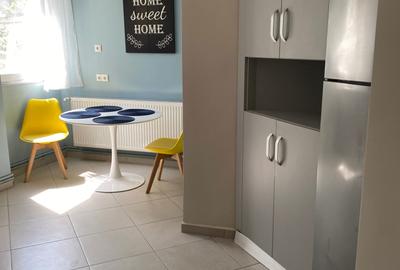 Apartament cu 3 camere semidecomandat în Central - 4