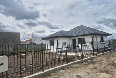 Casă cu 3 camere în Afumați - 8