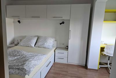 Apartament cu 2 camere nedecomandat în 14 Mai - 2