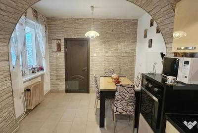 Casă cu 4 camere cu Teren 500 Mp în Micro 4 - 5