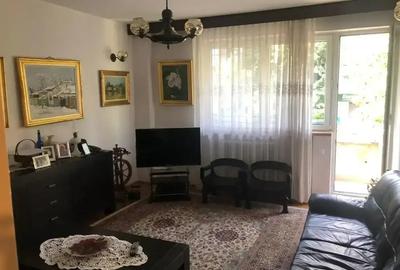 Apartament cu 4 camere decomandat, mobilat în Dacia