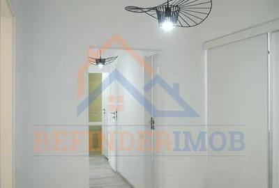 Apartament cu 3 camere decomandat în Sebastian