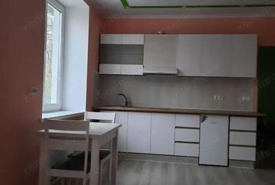 Apartament cu 2 camere decomandat în Griviței
