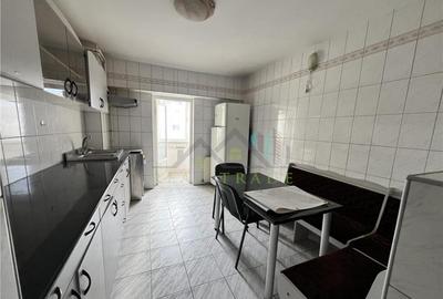 Apartament 3 camere, 2 bai , intrare Racadau - 9