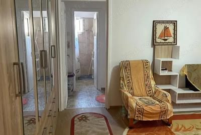 Vand apartament lux , 2 camere, et.3, zona Piata Rahova 115.000 E negociabil - 5