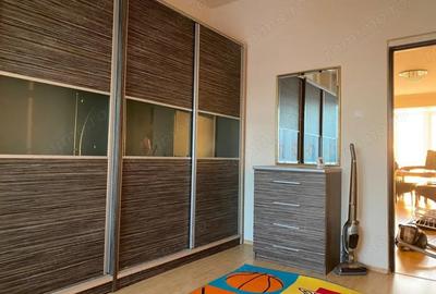 Apartament cu 3 camere decomandat în Metalurgiei - 2