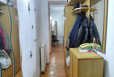 Garsonieră decomandată în Central