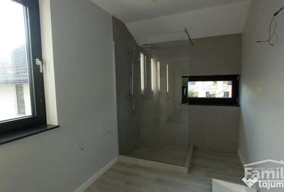 Casă cu 5 camere cu Teren 800 Mp în Burdujeni - 1