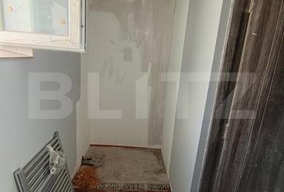 Casa cu 2 camere si living cu o gradina generoasa in suprafata de 4300 mp - 6